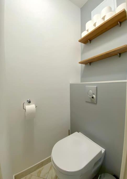 Appartement Spacieux 65M2, Avec Piscine Et Parking Fréjus Exterior foto